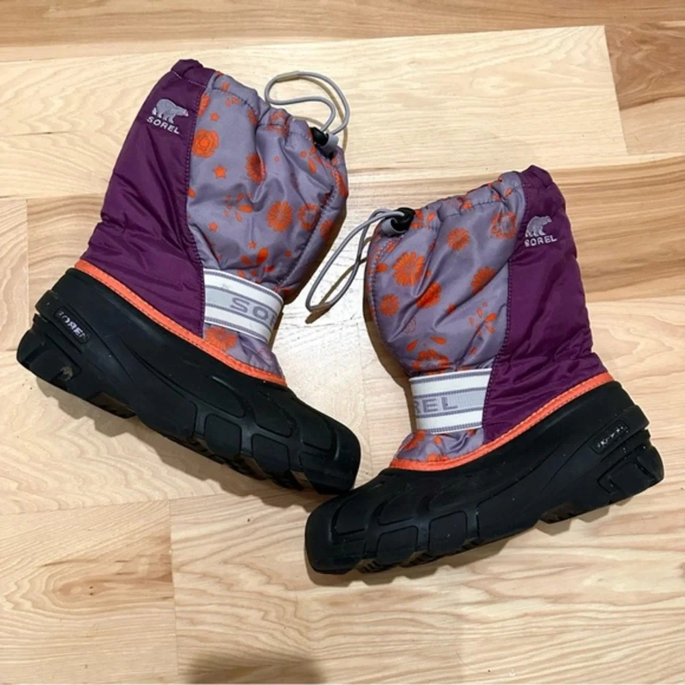 Sorel Kids Purple Floral Snow Boots Winter Boots with Liner size 5